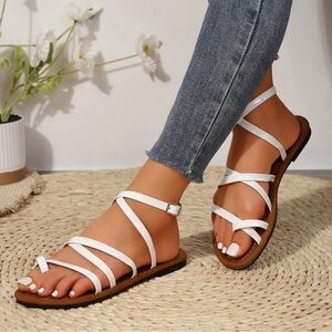 New. Women’s Flat Strappy Sandals – Elegant Summer Strappy Shoes